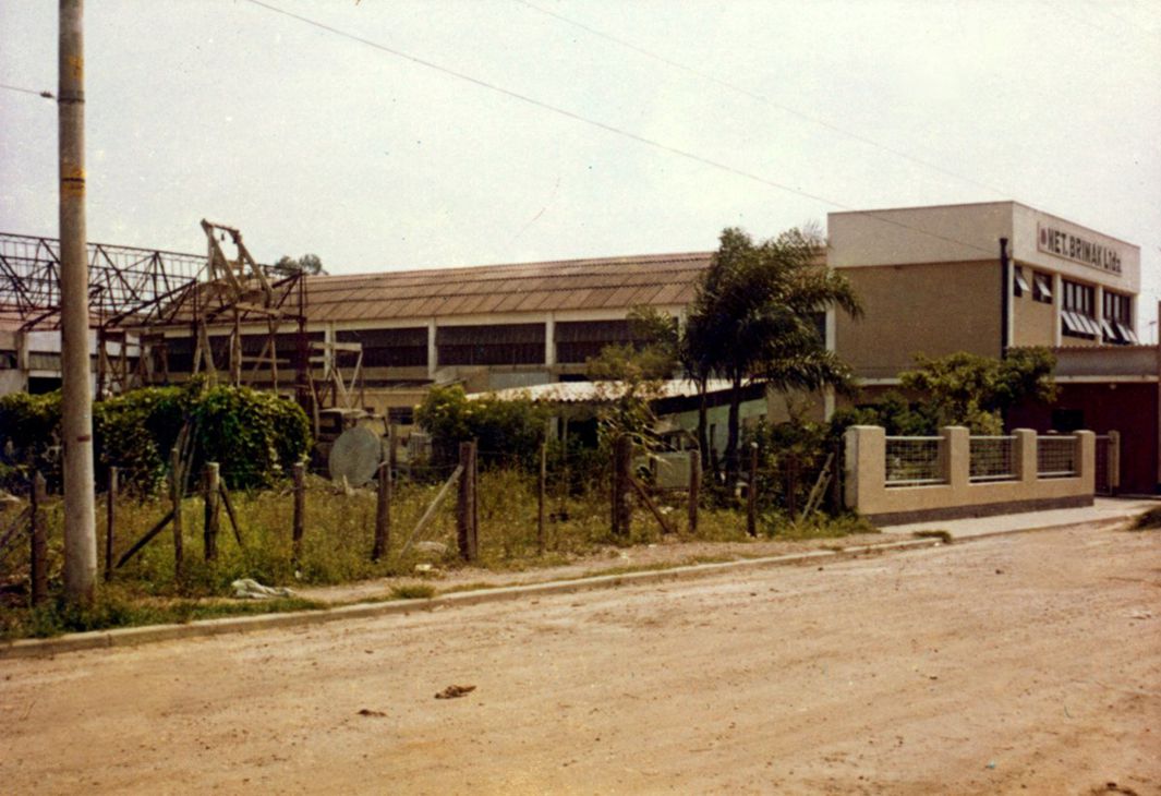 Iniciando o processo de expansão de sua sede própria em 1970